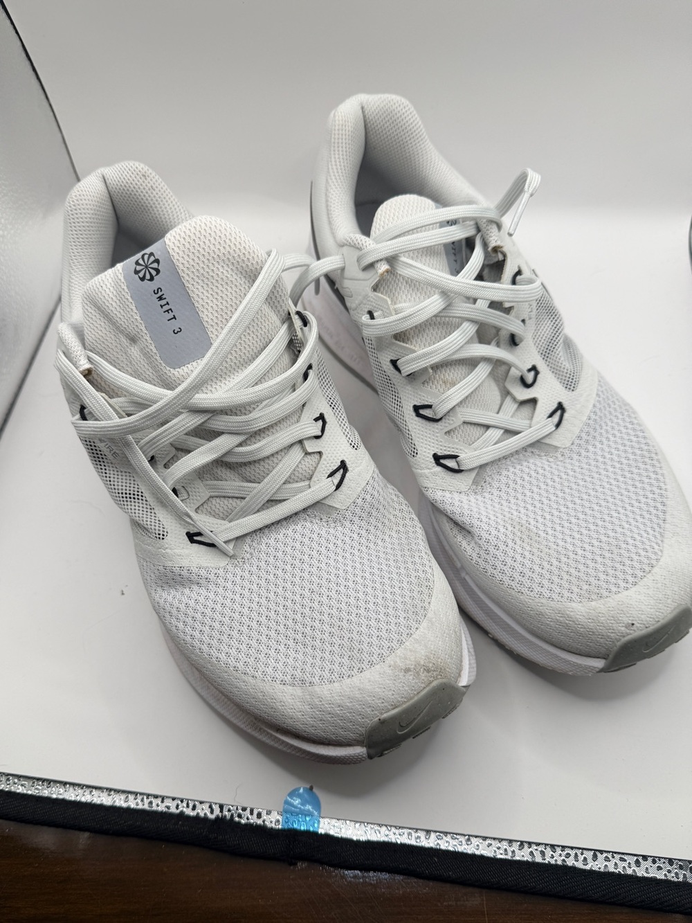 Nike Men's White Mesh Athletic Running Shoes